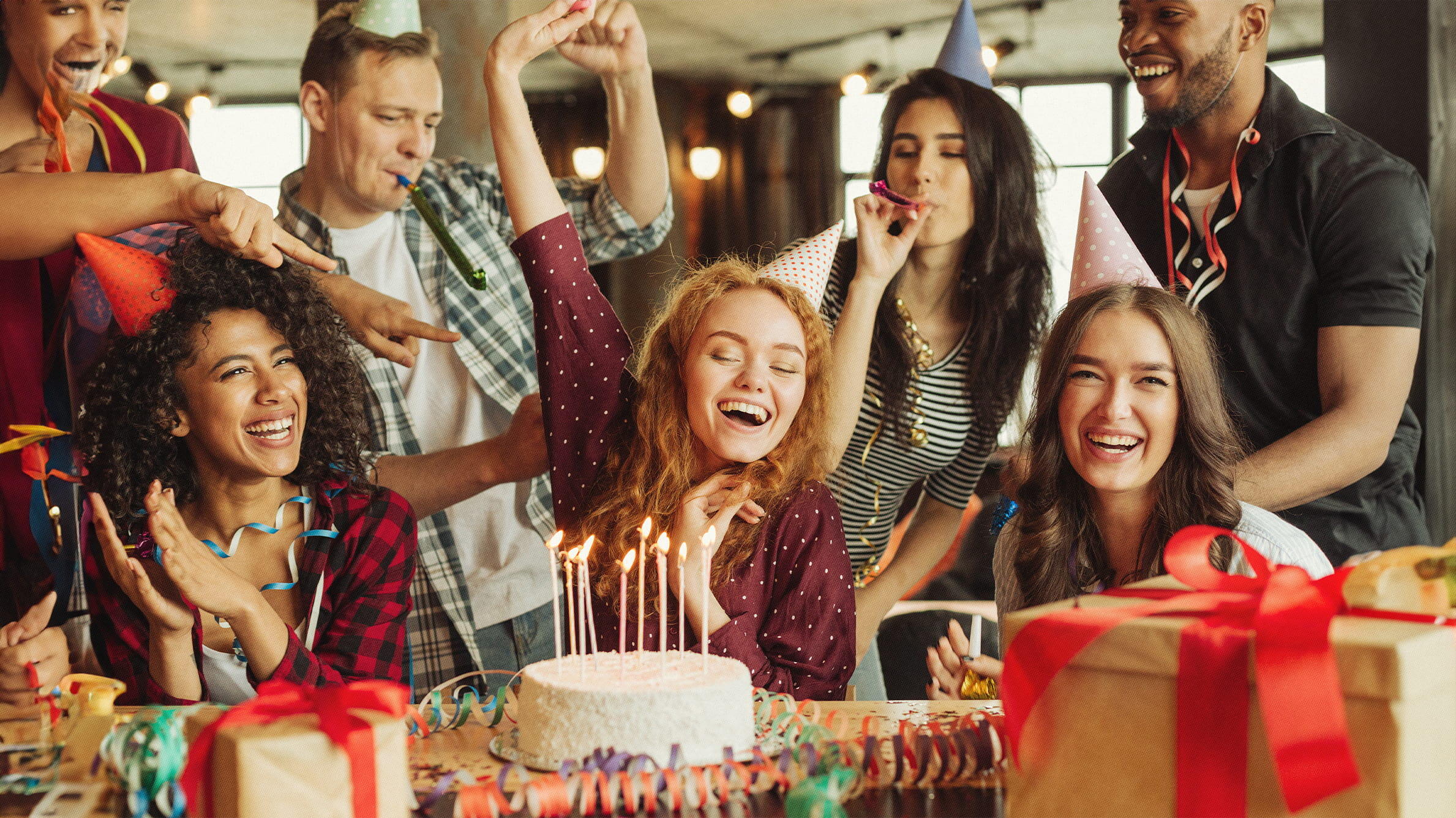 Что подарить подруге на день рождения: 45 крутых идей - Лайфхакер