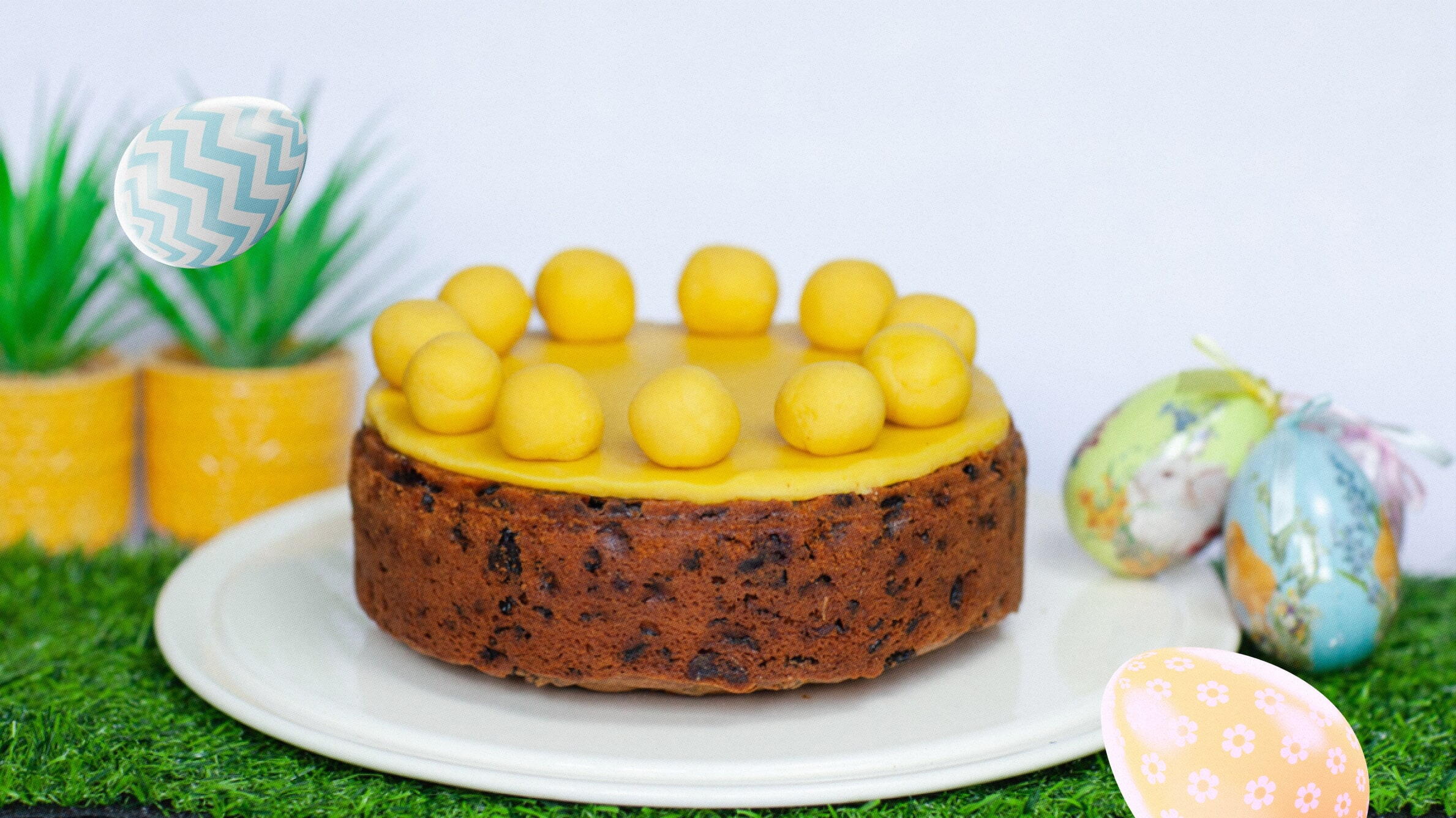 Yellow Simnel cake