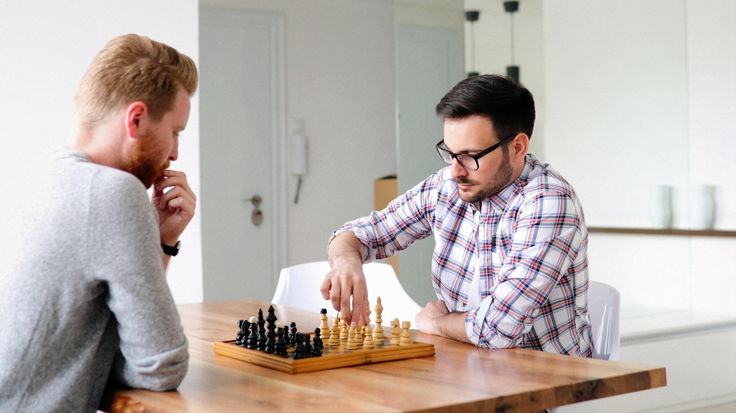 Что подарить коллеге-интеллектуалу на 23 февраля