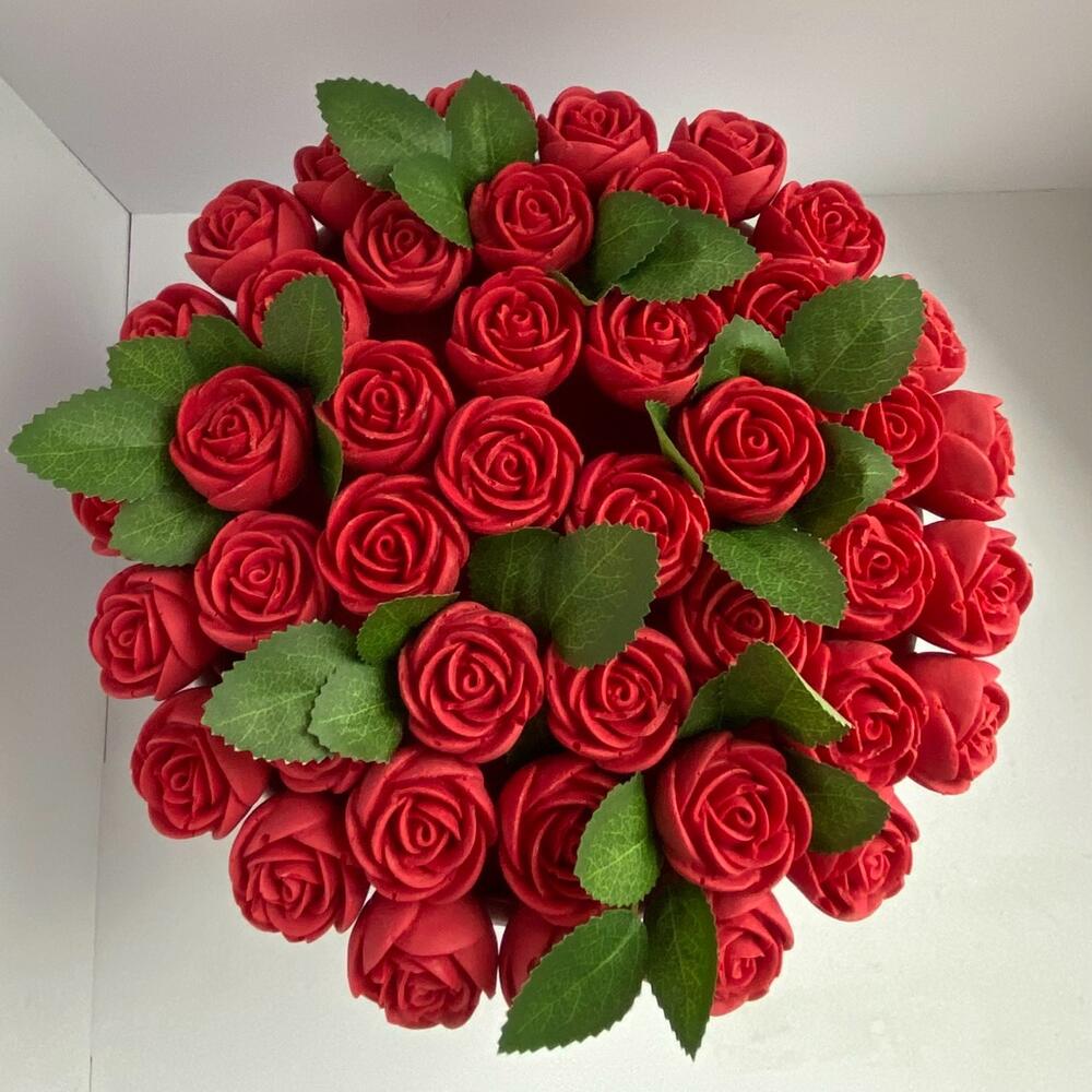 Алые розы🌹