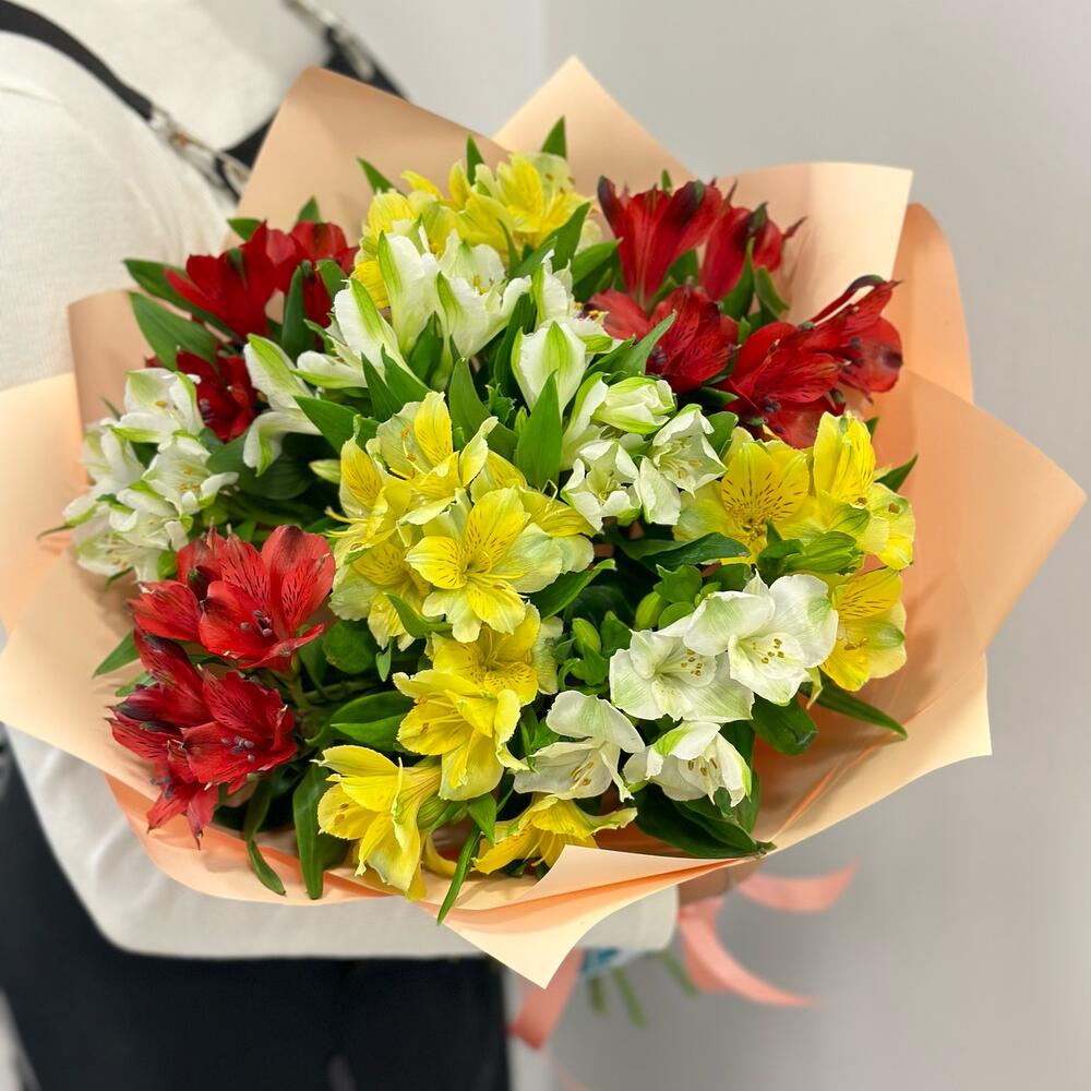Букет из альстромерий с доставкой по Иркутску 🌸