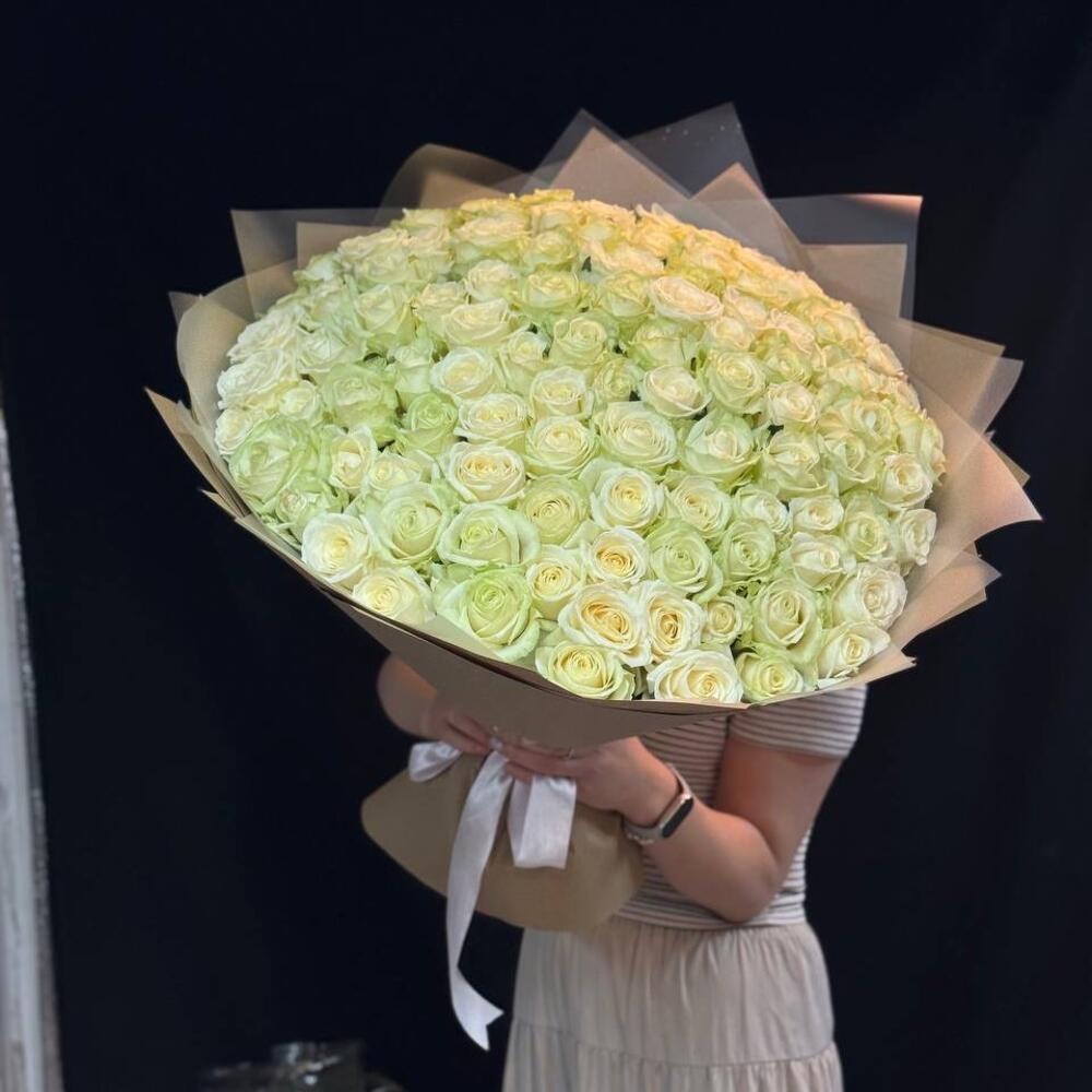 Белые розы 🥀