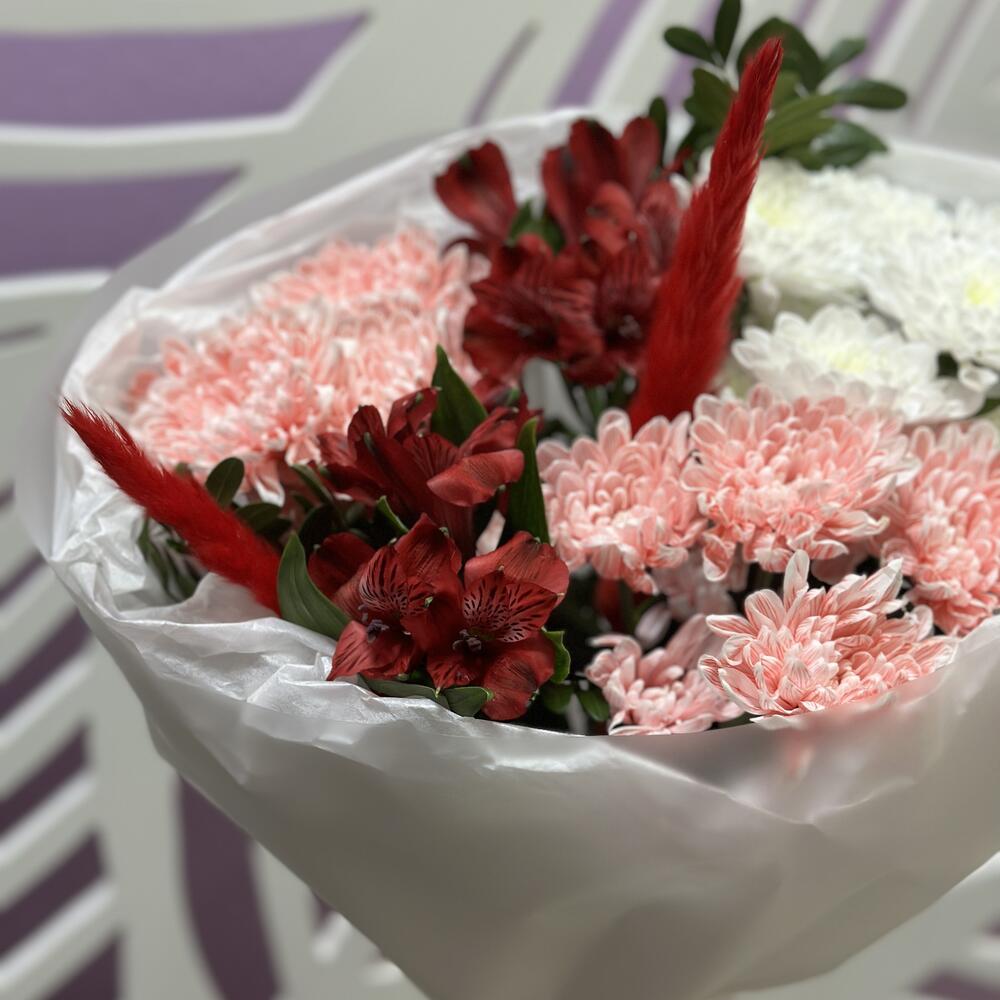 Альстрмерия и кустовая хризантема