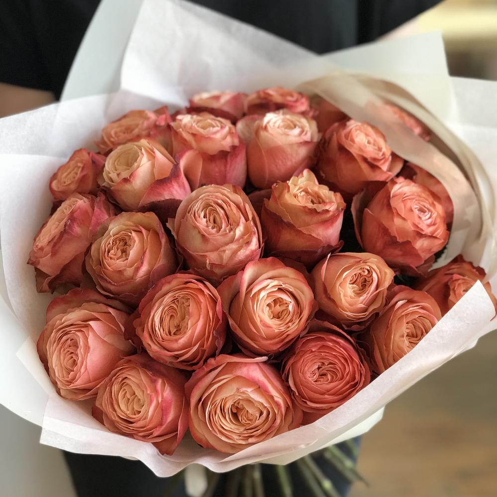 🌸 Букет из 25 пионовидных роз Кахала — премиальные розы с доставкой по Москве до 3 часов