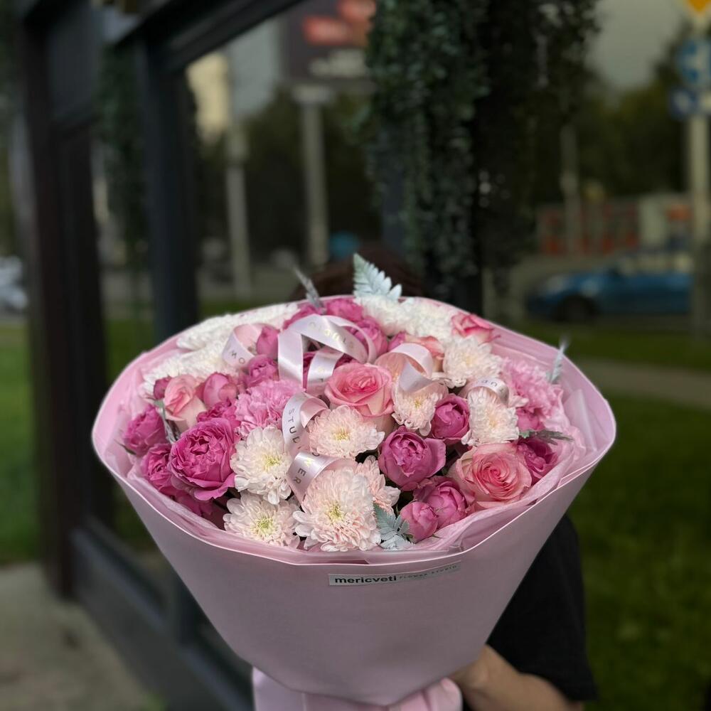 Малиновый авторский букет