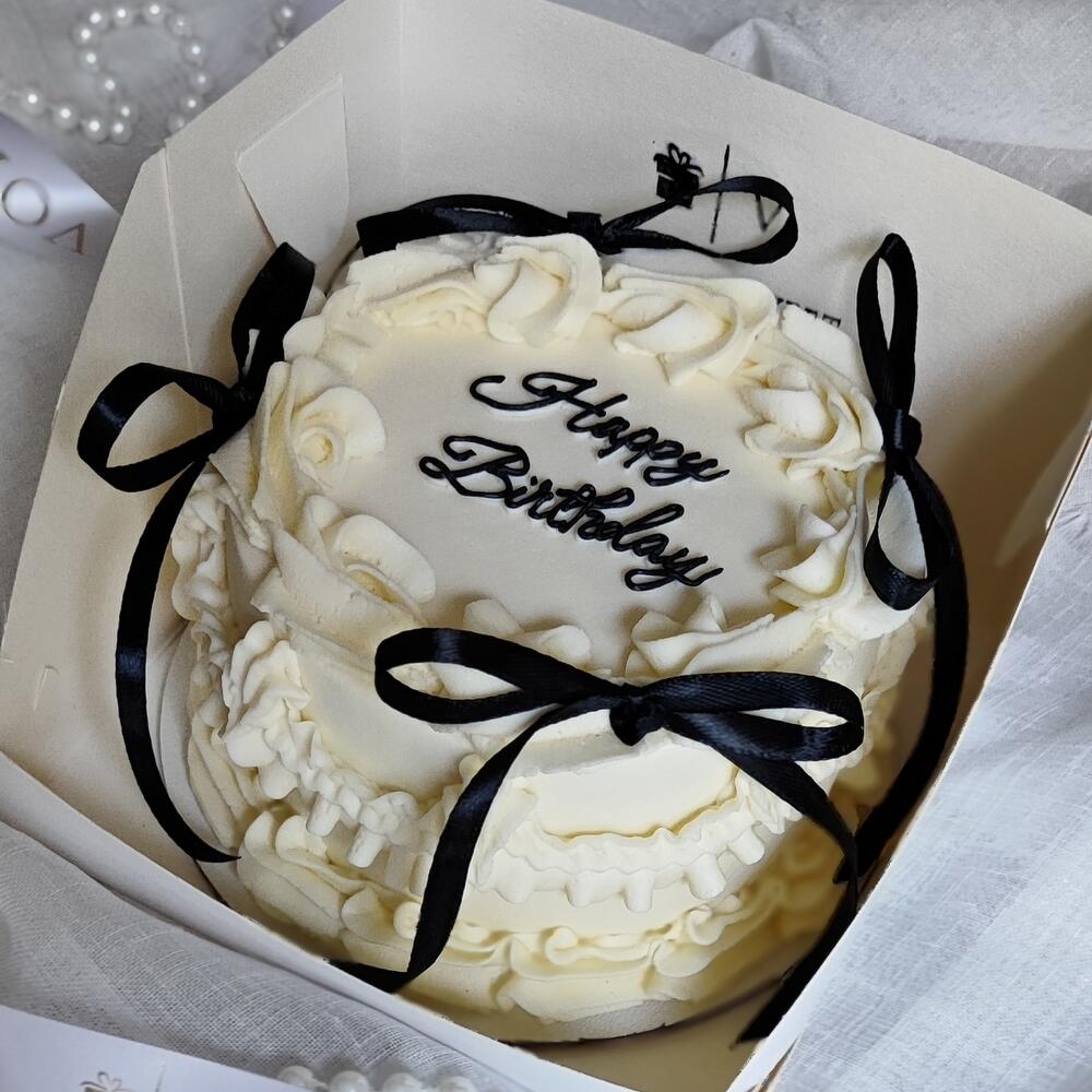 Бенто макси Happy Birthday с рюшами и бантами