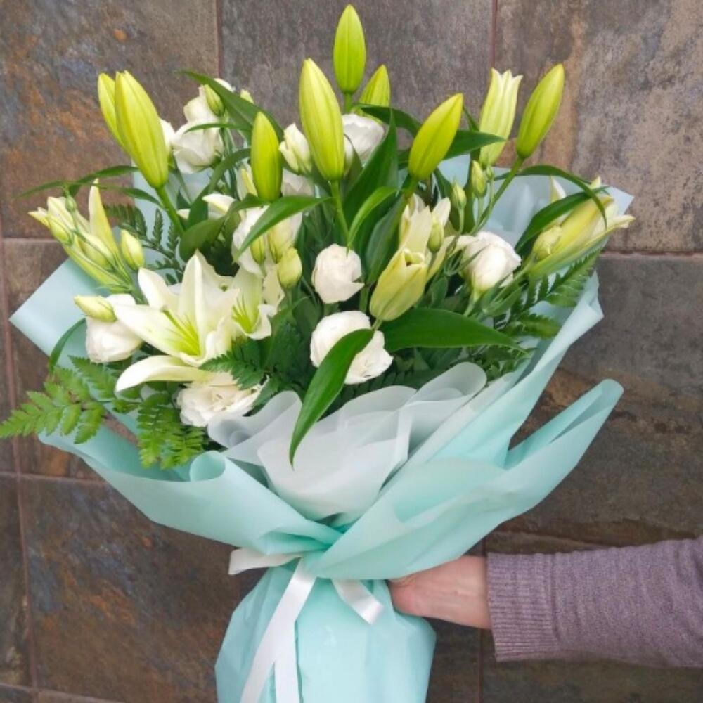 Букет из лилии и эустомы, Цветы и подарки в Брянске, купить по цене ...