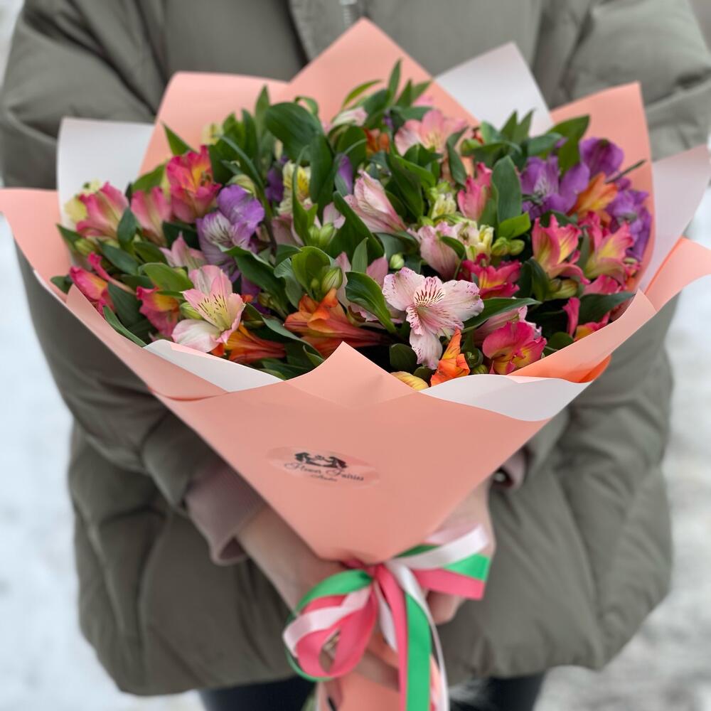 Букет альстромерий