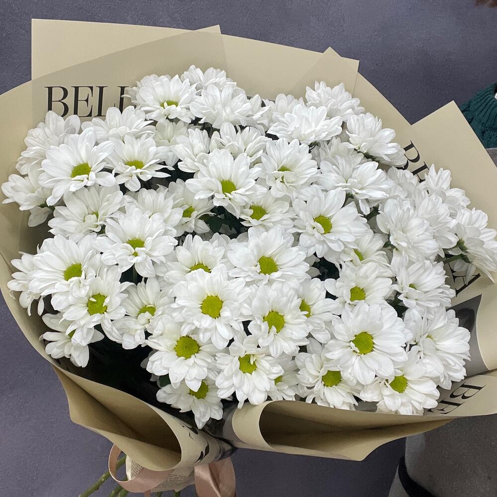 Пышный букет из хризантем.Ромашки