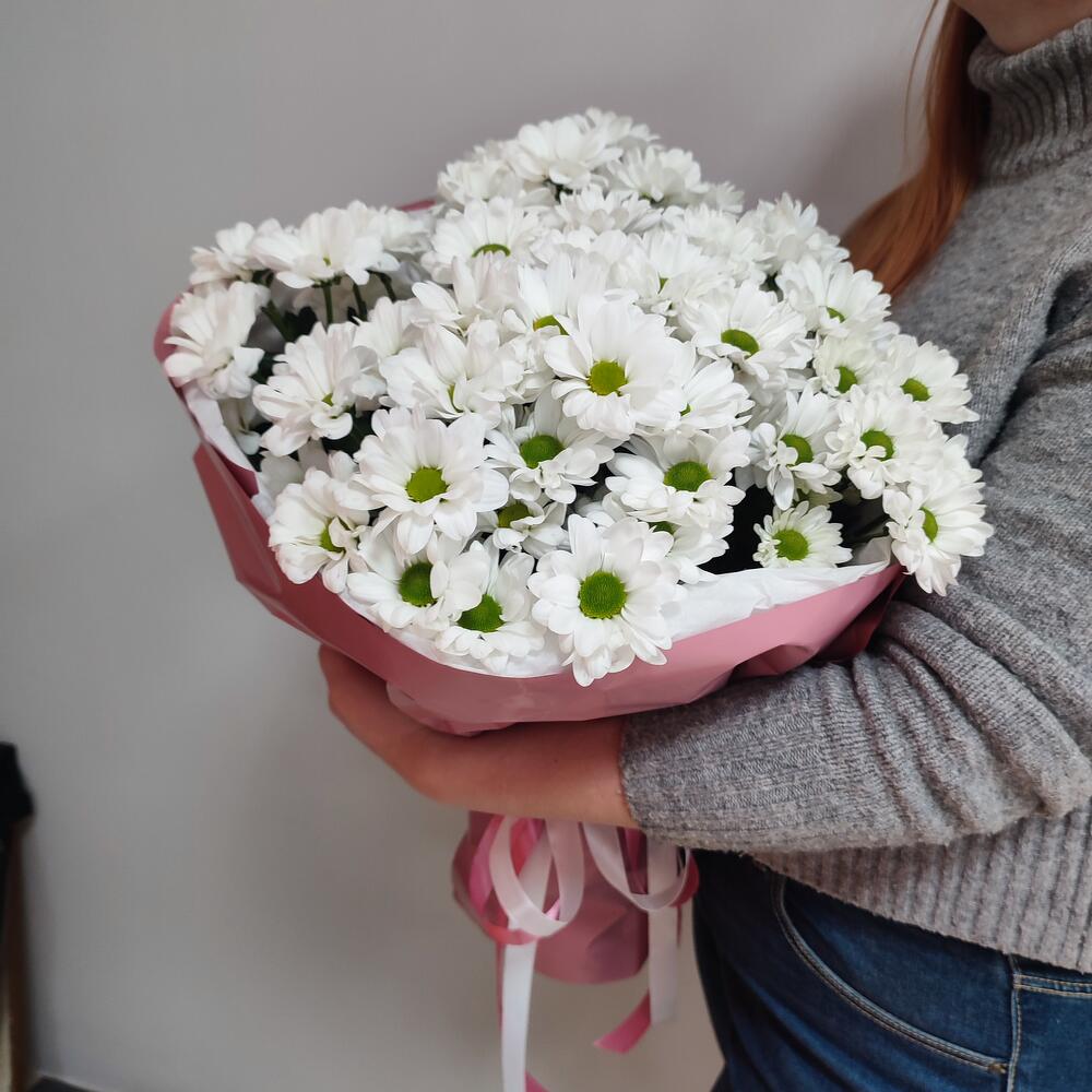 Букет с ромашками 102