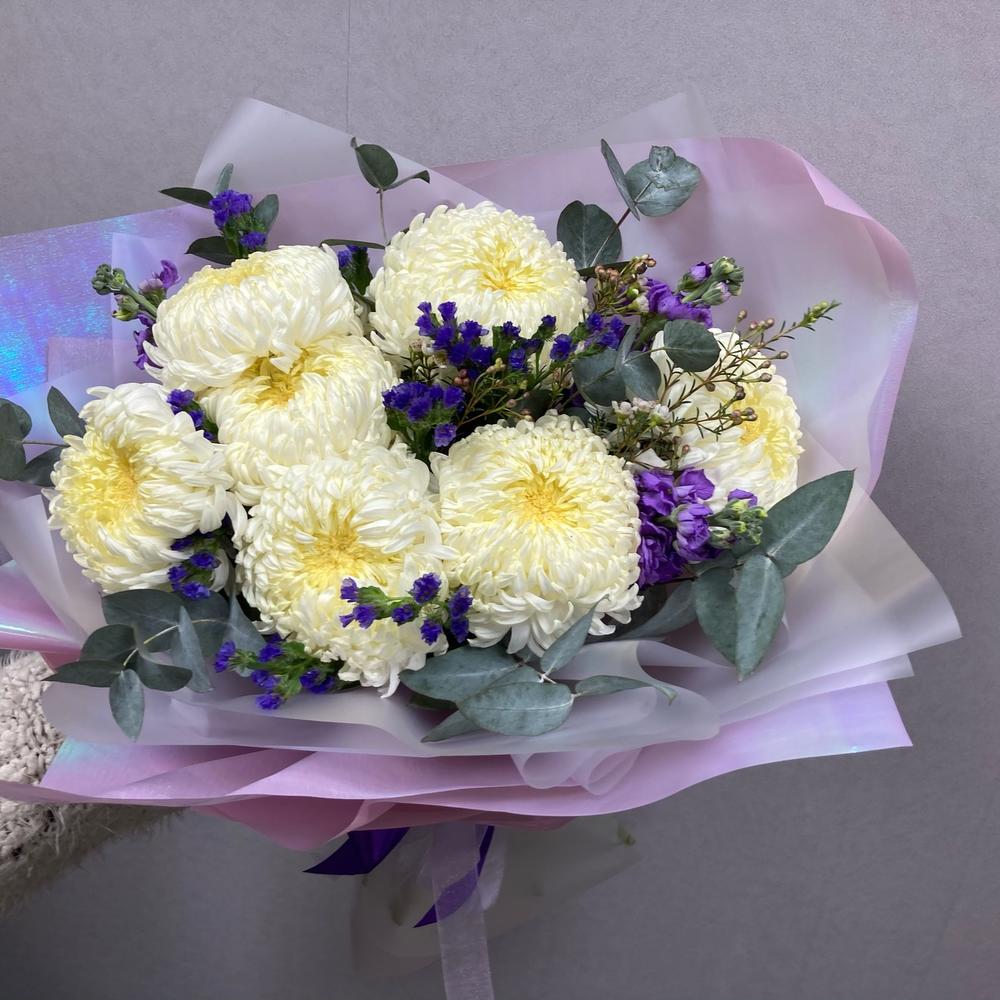 The season of chrysanthemums