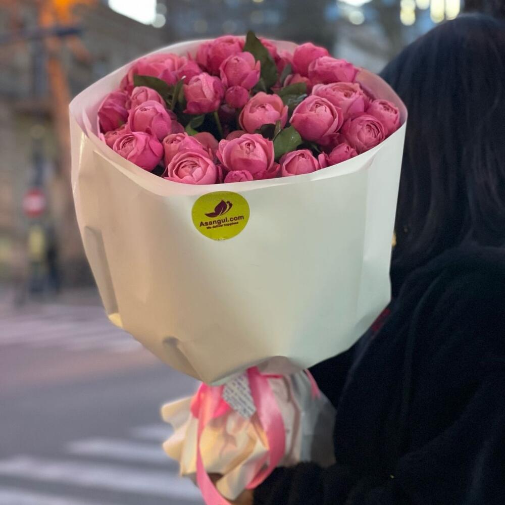 PionFlo's signature bouquet N1