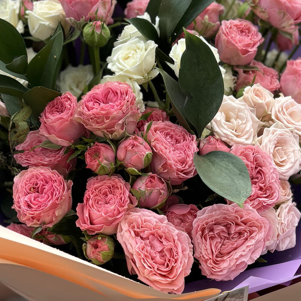 Букет из КУСТОВЫХ РОЗ «Фиолетовая волна»