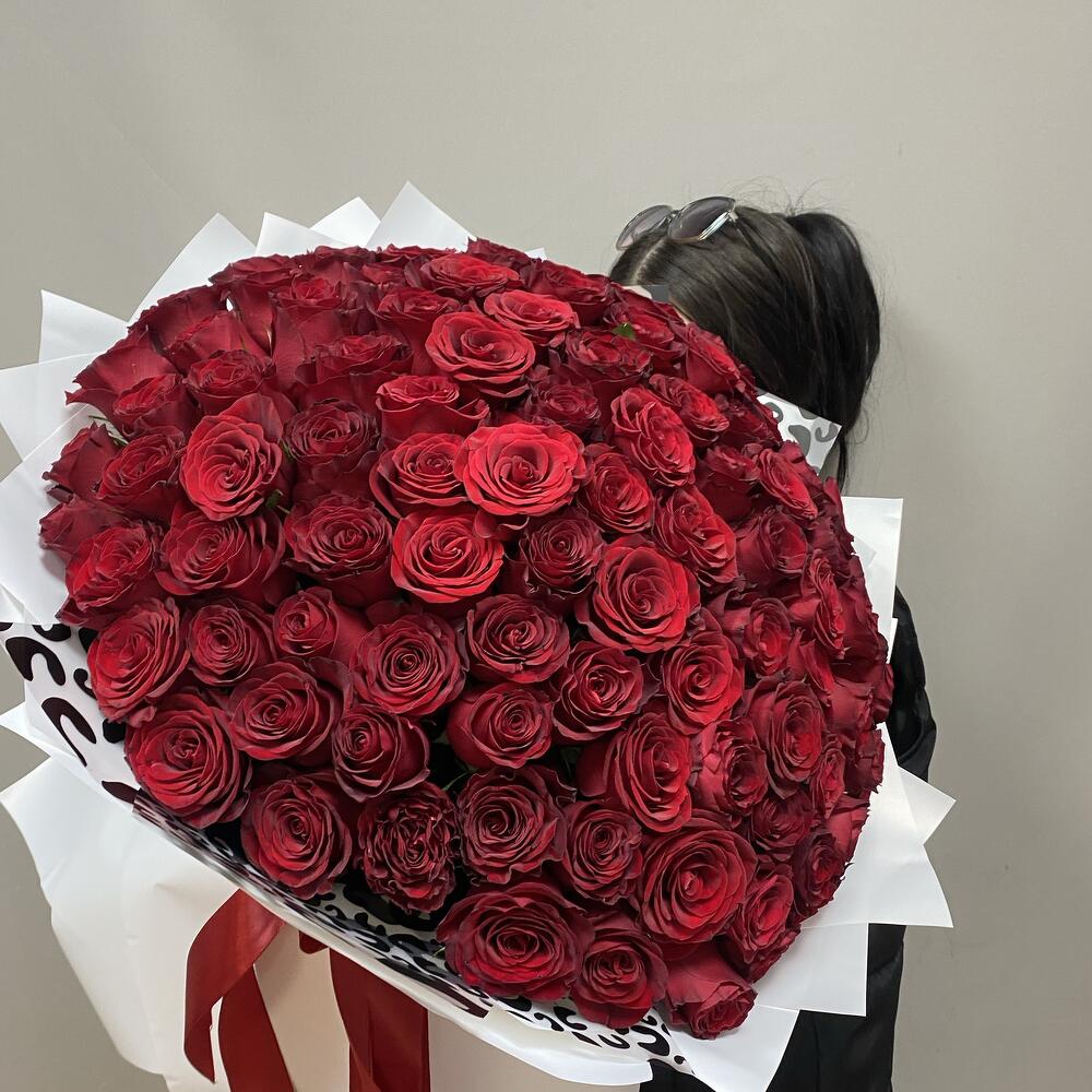 Монобукет из 101 рoзы