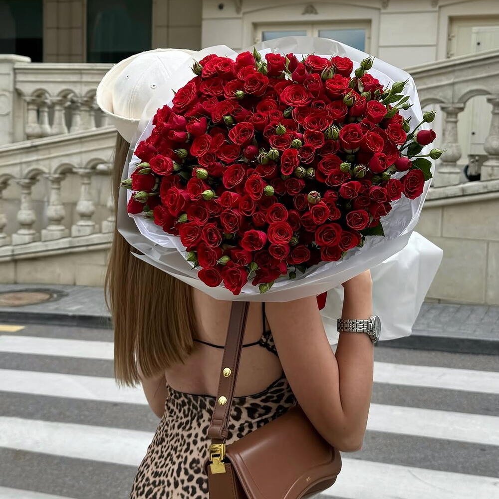 Кустовые розы 29red