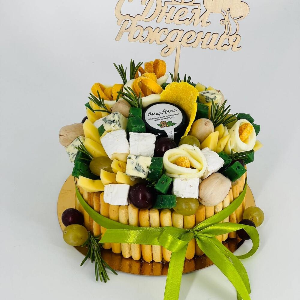 Бенто торт из сыра с медом на день рождения, Съедобные букеты Москва ...