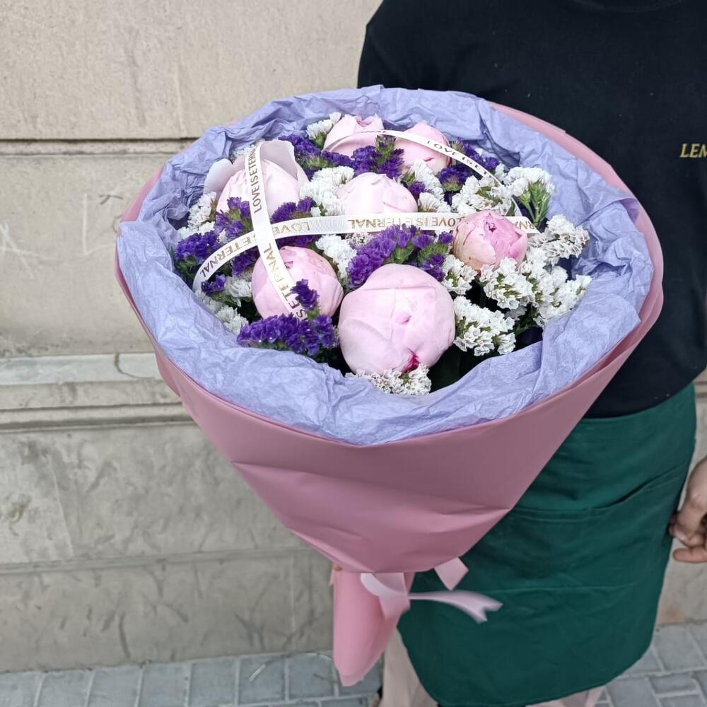Пионы Сара Бернар