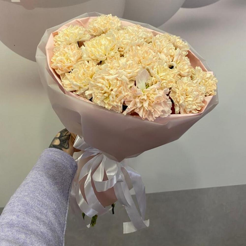 Букет из махровых диантусов