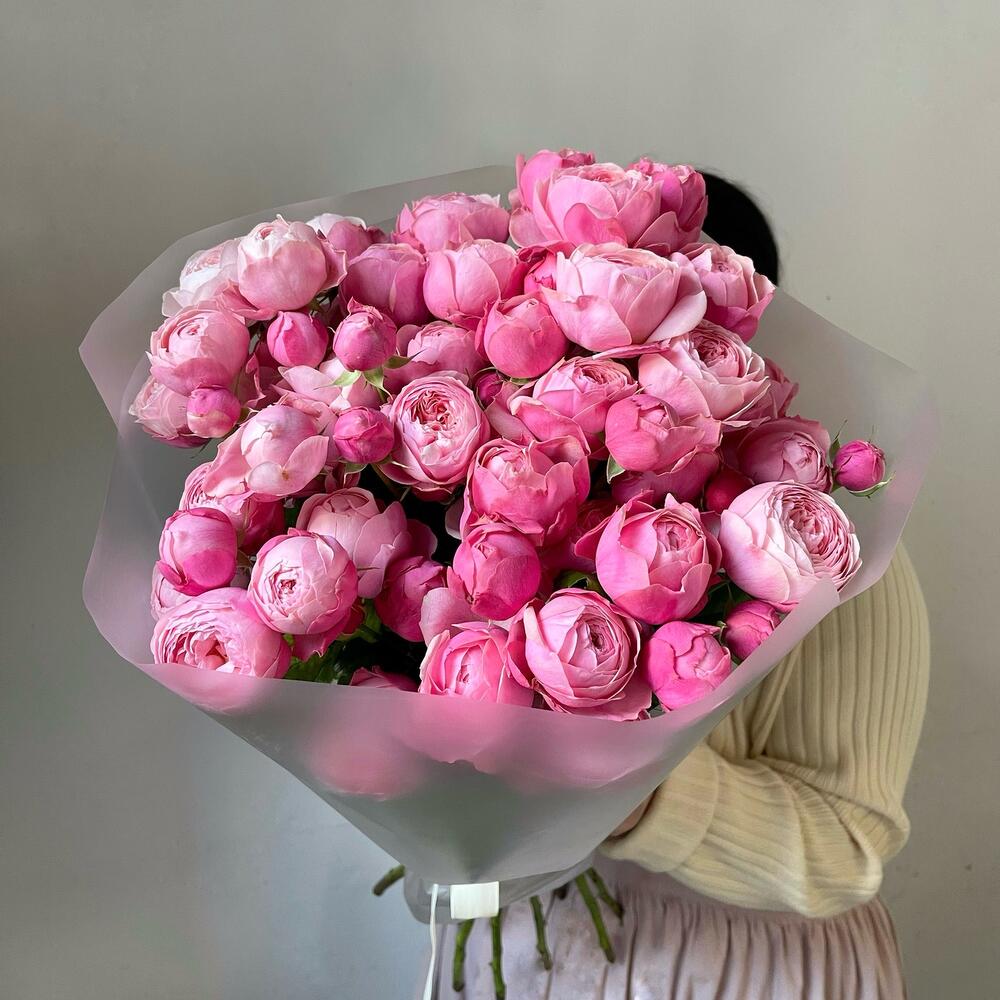 11 пионовидных кустовых роз🌸