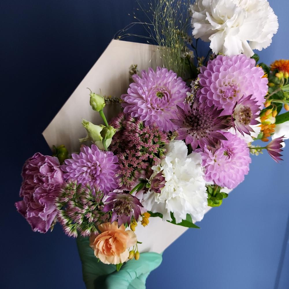 Envelope with dahlias