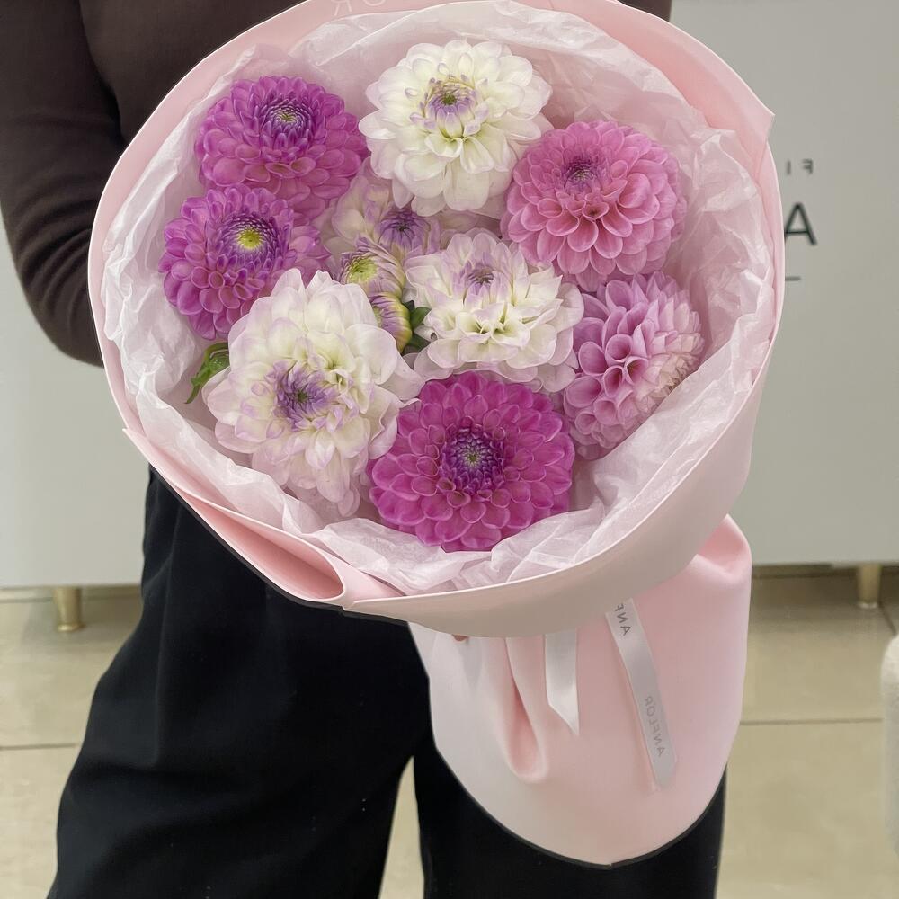 9 шикарных ярких георгин💜💓