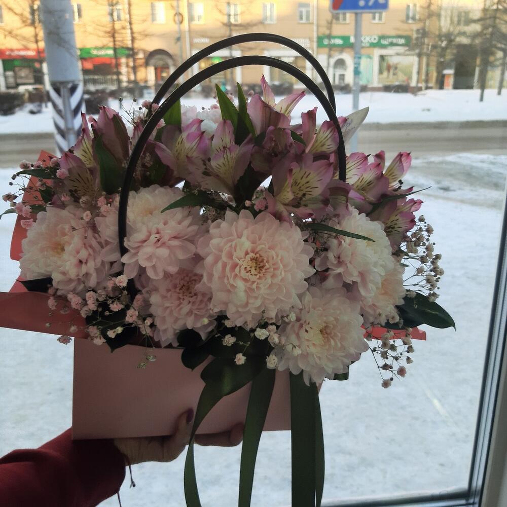 Цветы в сумочке
