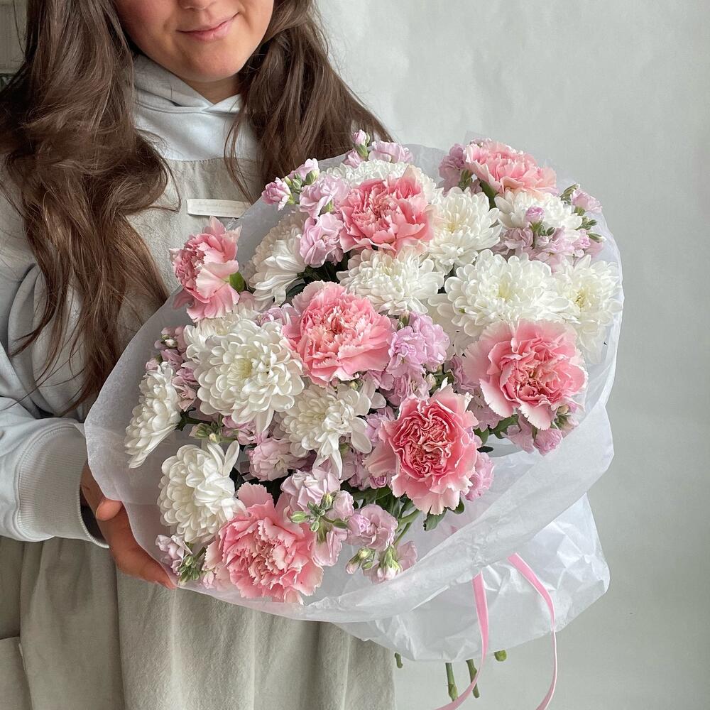 Хризантема, маттиола, гвоздика