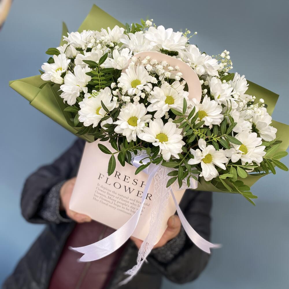 Композиция из белых ромашек 💐