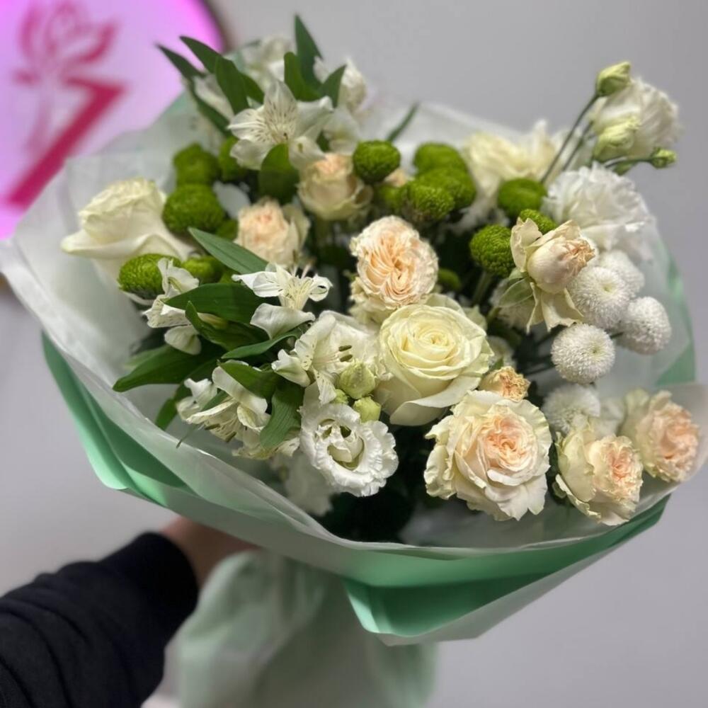 Фисташка из кустовых роз, эустомы, альстромерии, код грина