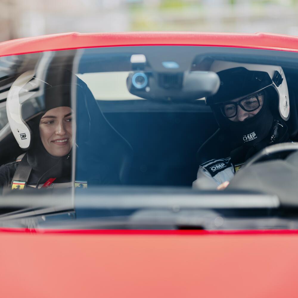 [Electronic certificate] Racing taxi for Ferrari 458 Italia at SiriusAvtodrome