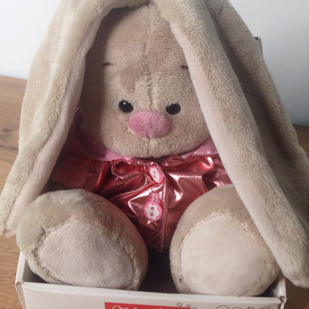 Bunny in gold