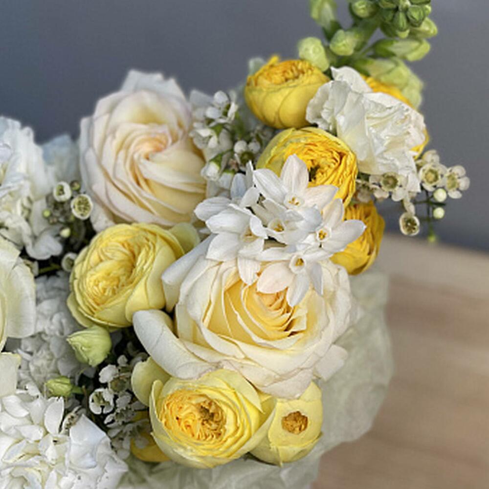Букет в шляпной коробке Yellow garden M