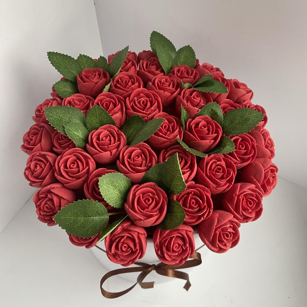 Алые розы🌹