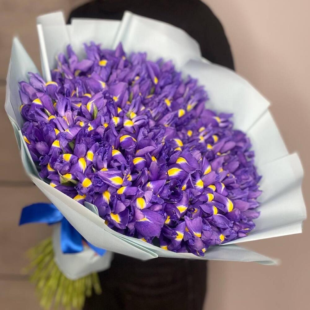 Фиолетовые цветы, Цветы и подарки в Москве, купить по цене 19998 руб ...