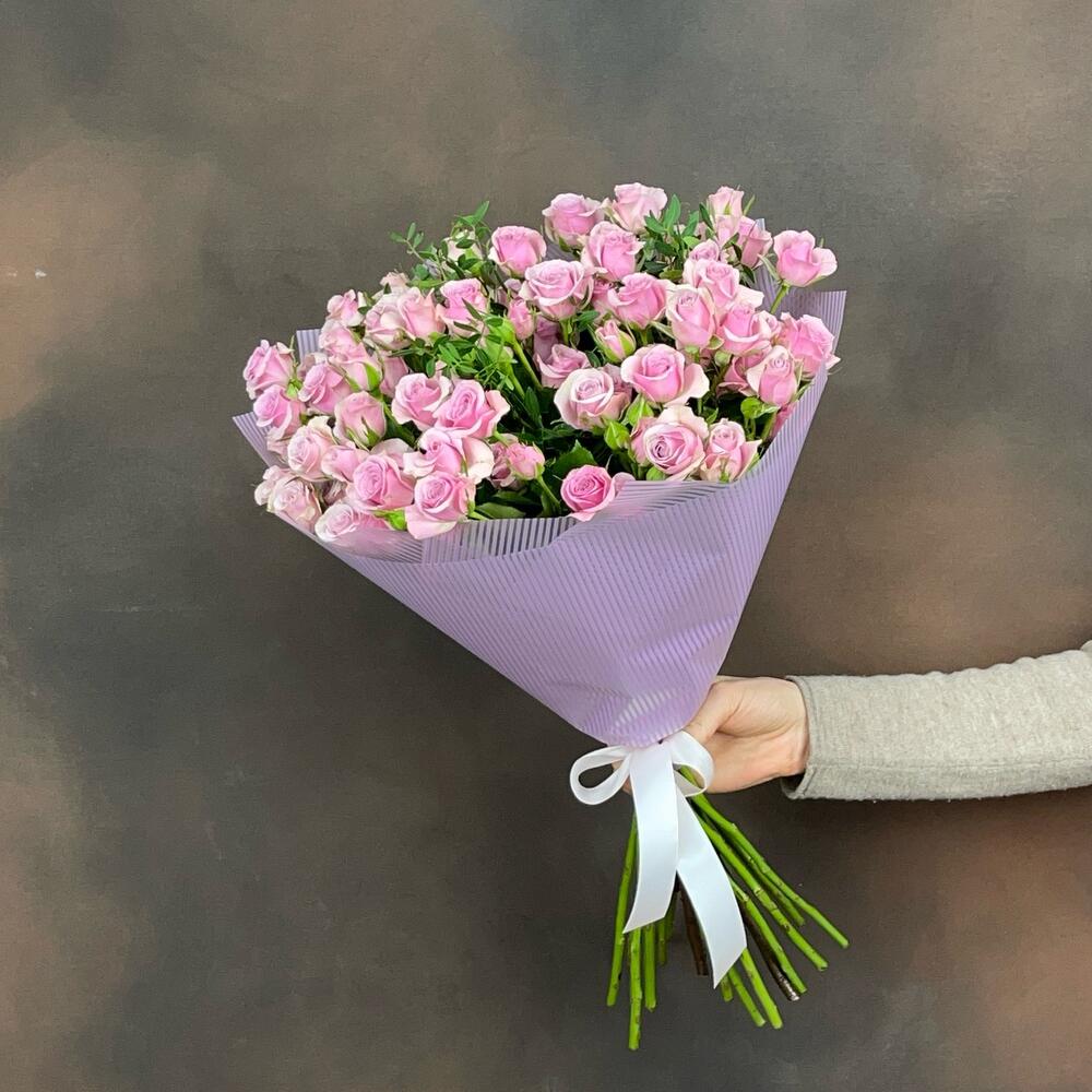 Букет из кустовых роз Лэйла 15шт
