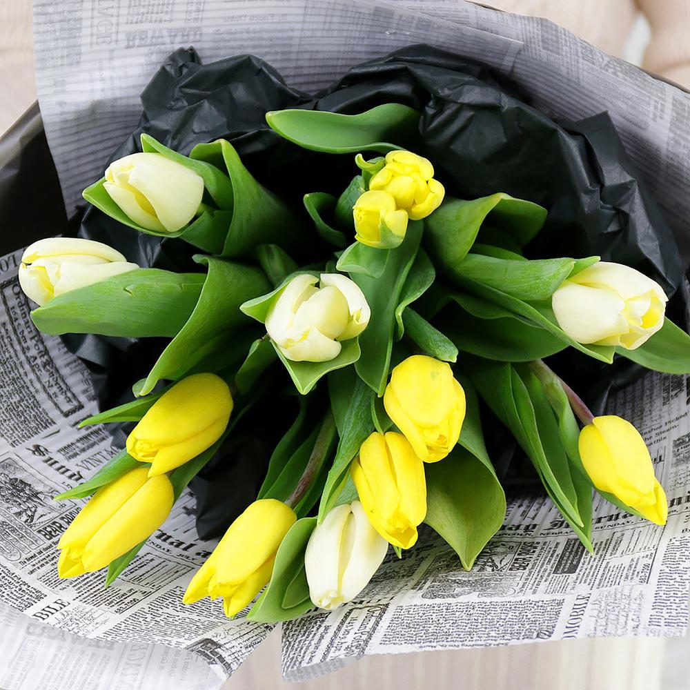 Букет желтых тюльпанов. Желтые красивые лепестки тюльпаны. Тюльпан йеллоу краун. Желтая тюль. Желтые тюльпаны символизируют.