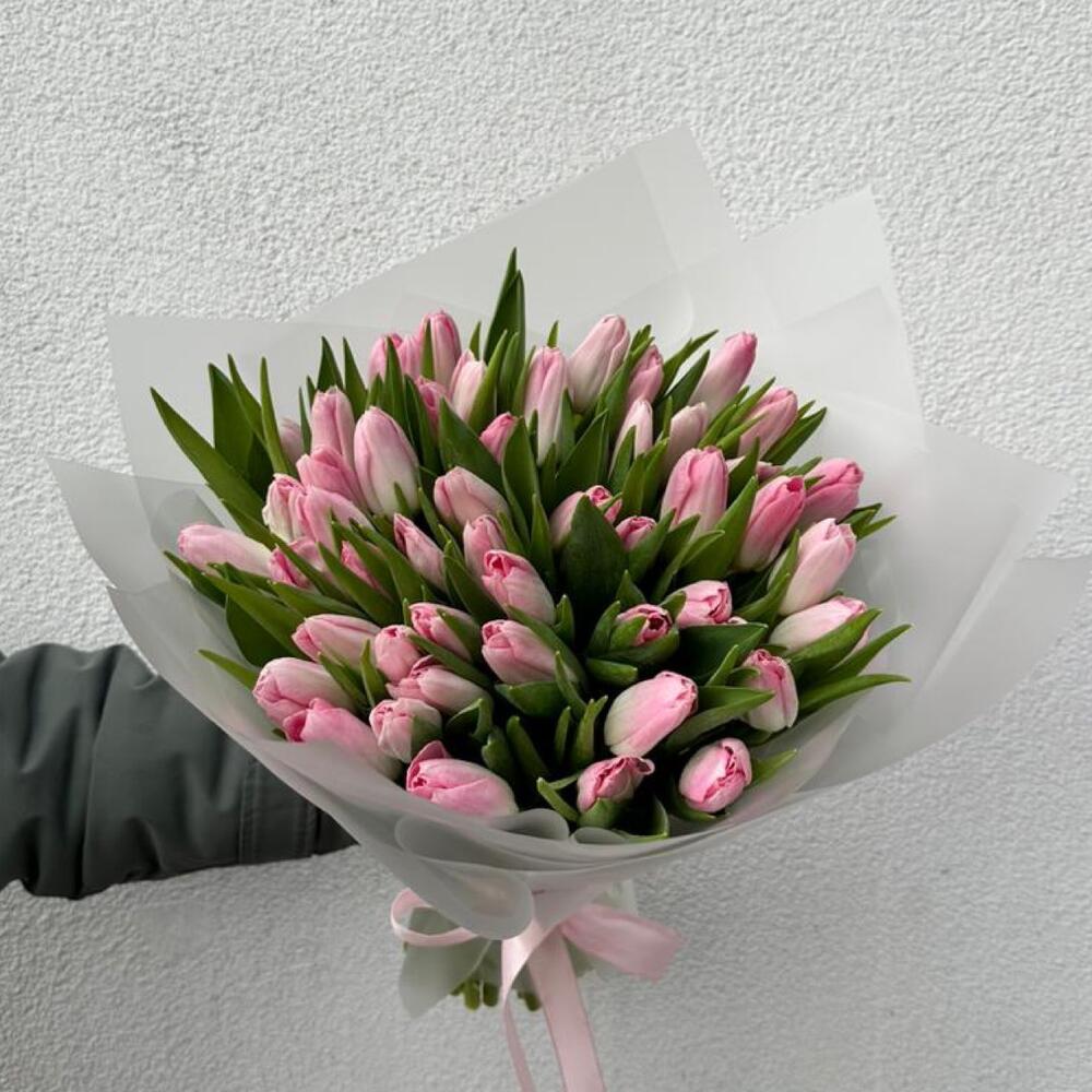 Ramo de tulipanes rosa suave