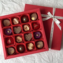 Victera Decor and Chocolate