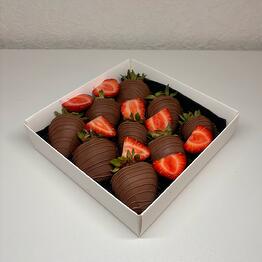 LiyaWithBerries