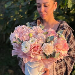 Amour Flowers