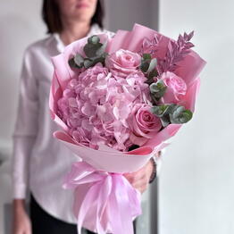 Pion Art And Flowers
