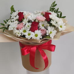 Maksi Flora