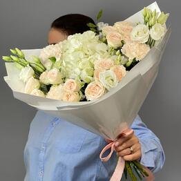 M&M Flowers