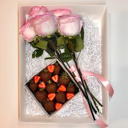 LiyaWithBerries