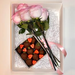 LiyaWithBerries