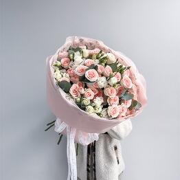Цветы и подарки Family Flowers