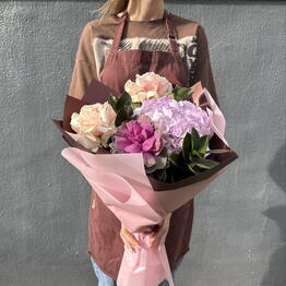 Букетье Flowers • Presnya