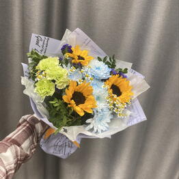 “YourSelf” flowers and gifts
