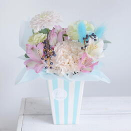 Mono_flowers_story