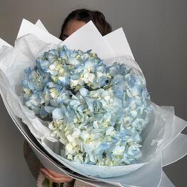 Amour Flowers